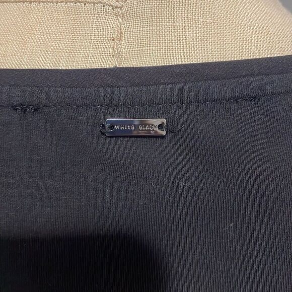 NWOT White House Black Market Long Sleeve V-Neck Top Size XS - Picture 4 of 9